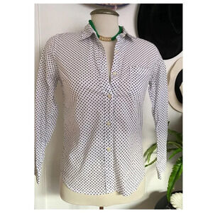 GAP - The Fitted Boyfriend Shirt